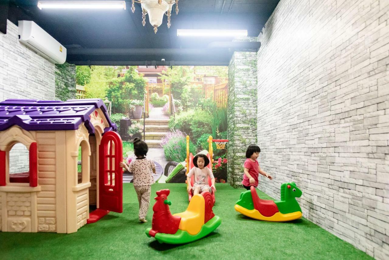 Grand Howard Hotel Bangkok Luaran gambar