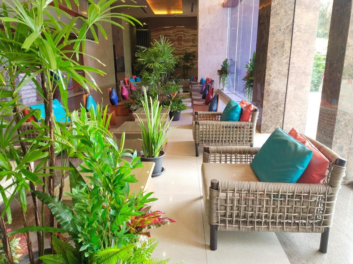 Grand Howard Hotel Bangkok Luaran gambar